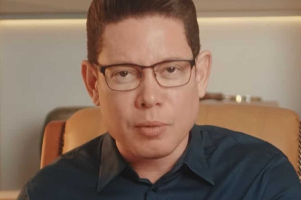 “João, você não está sozinho”: Bispo Bruno Leonardo doa R$ 100 mil a jovem paraplégico e emociona milhares nas redes